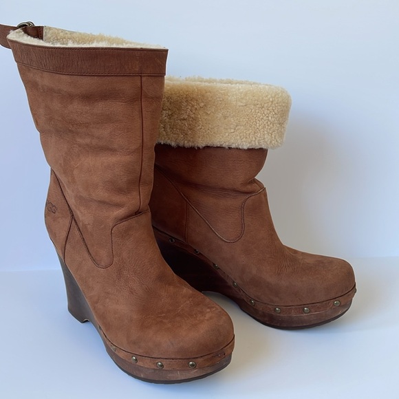 UGG Womens Carnegie Leather Studded Accents Boots Women's Size: 10M - Picture 7 of 9